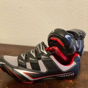 Spin /cycle shoes with cleats